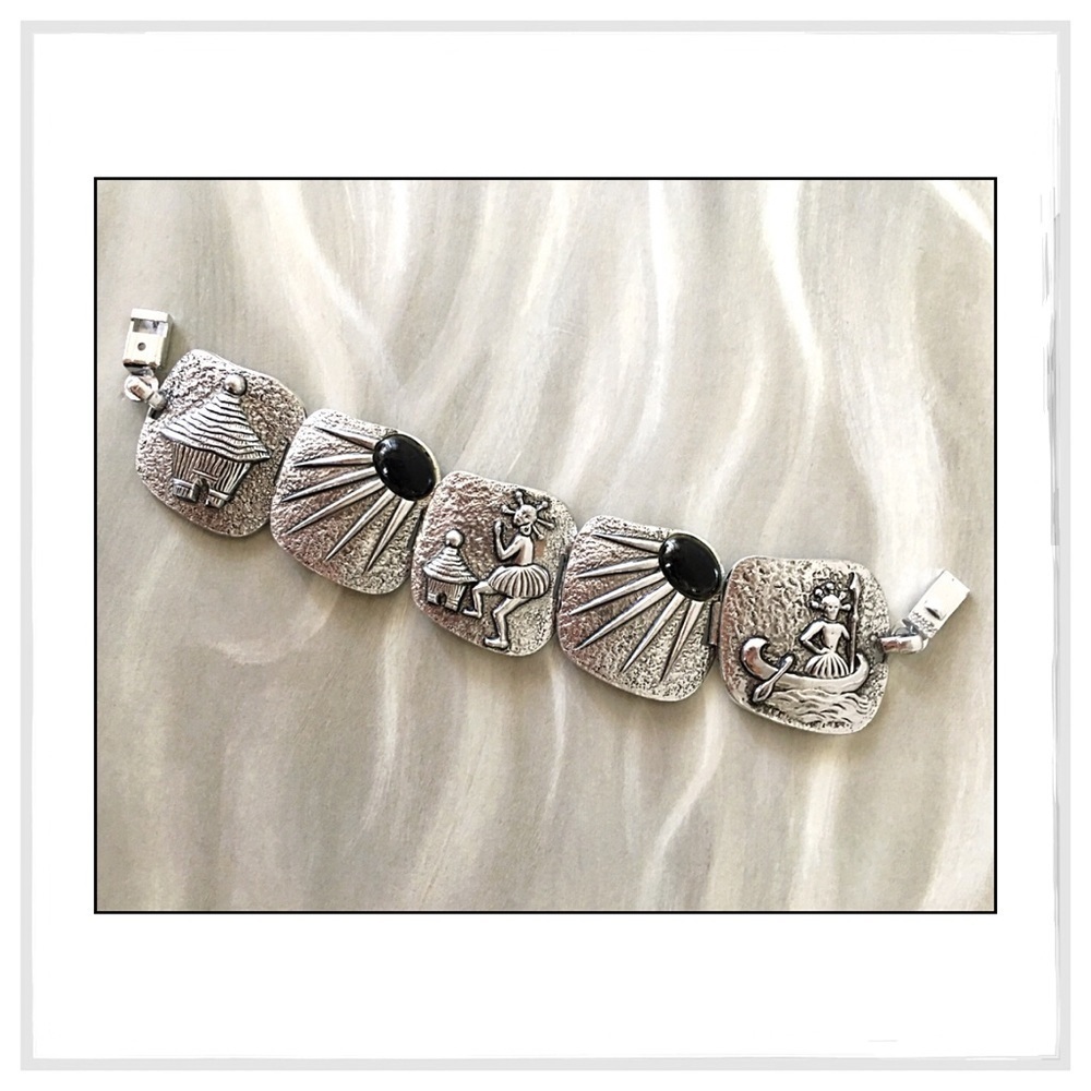 VINTAGE Silver & Black Glass Cab Bracelet